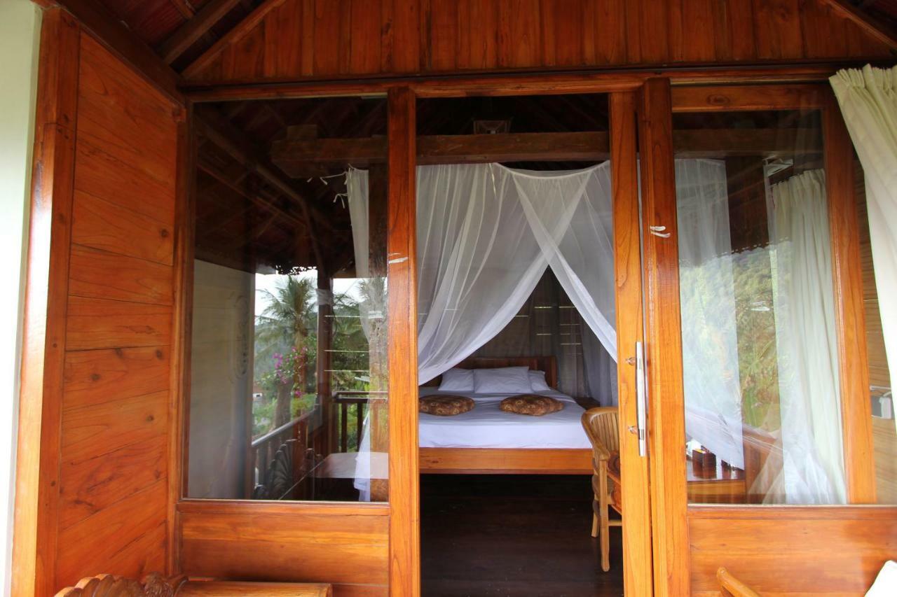 Kubu Shanti Sanda Munduk  Luaran gambar