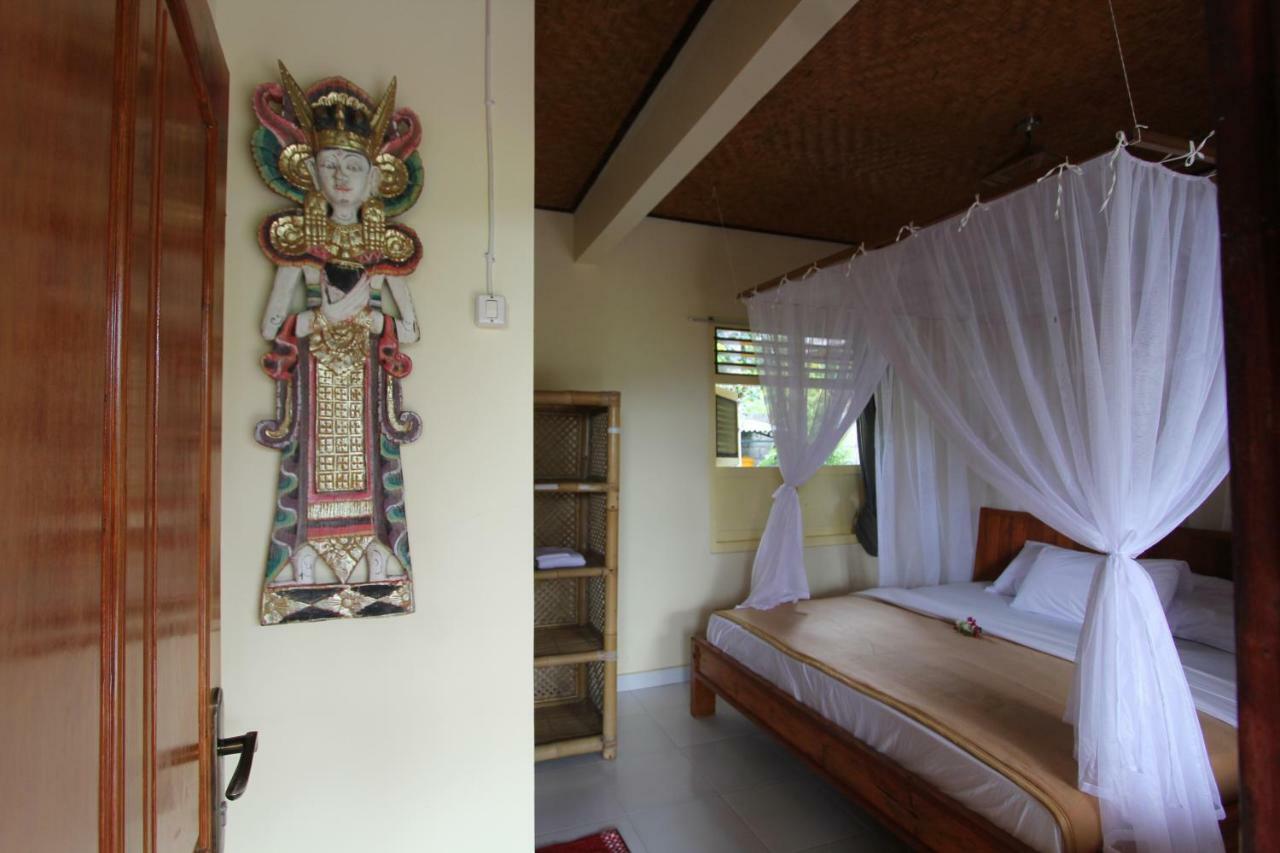 Kubu Shanti Sanda Munduk  Luaran gambar